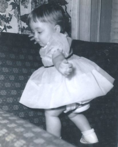 Carolyn Sue Barrow photo gallery thumbnail 17 of 41