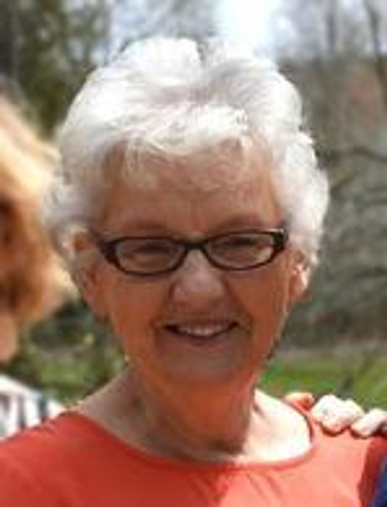 Carolyn Bell Profile Photo