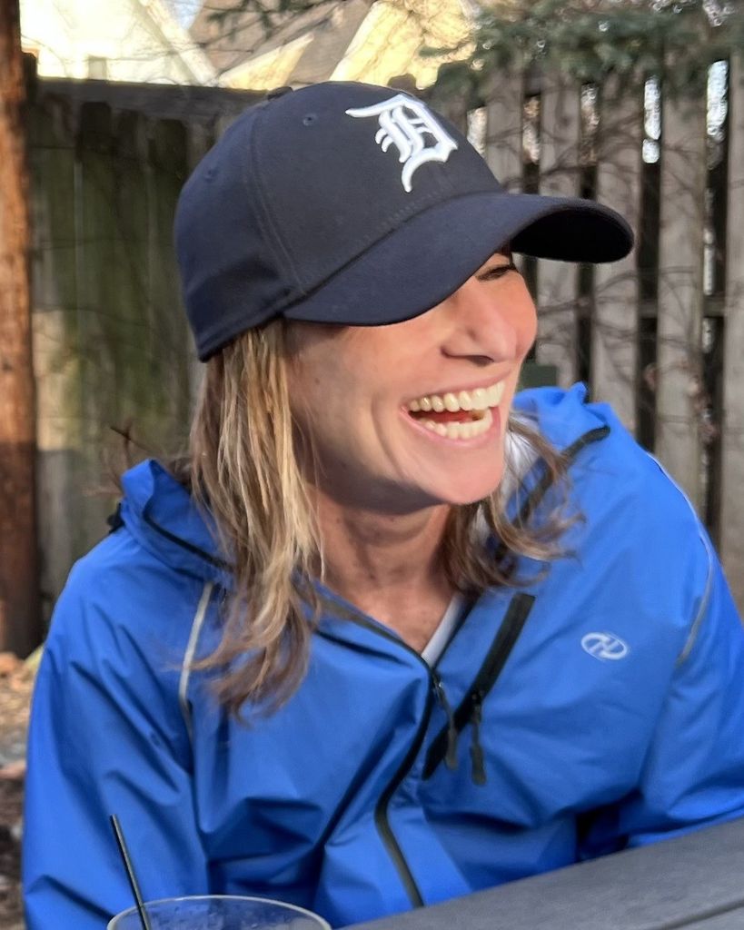 Claire Busse Profile Photo