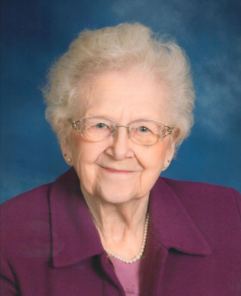 Elizabeth Stewart Profile Photo