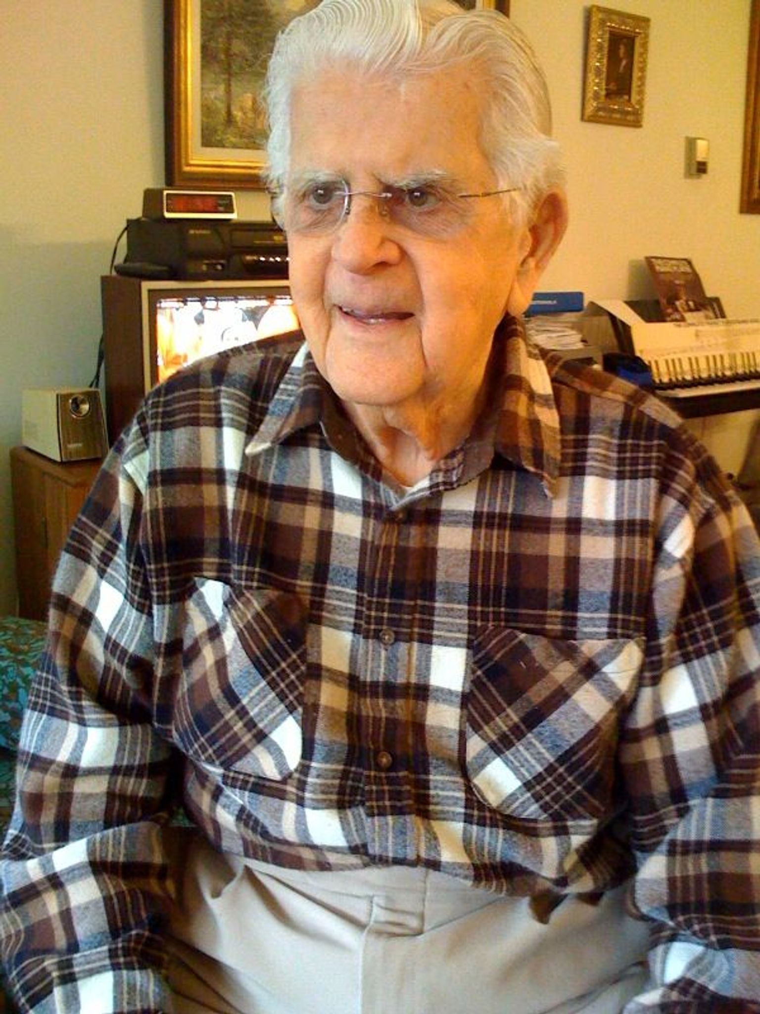 George Fisher Mahoney Obituary December 10, 2013 - Fitzgerald Funeral Home  \u0026 Crematory LTD., image size:1536x2048