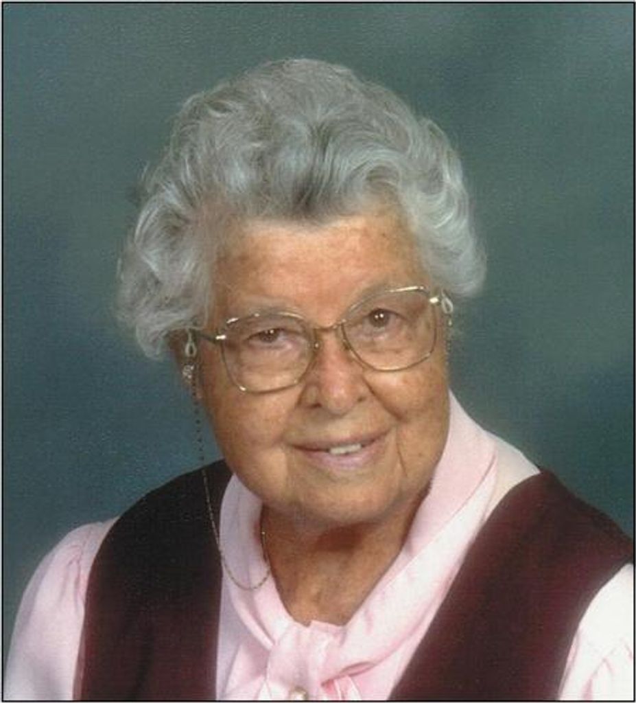 Lois Janet Berry Blandin