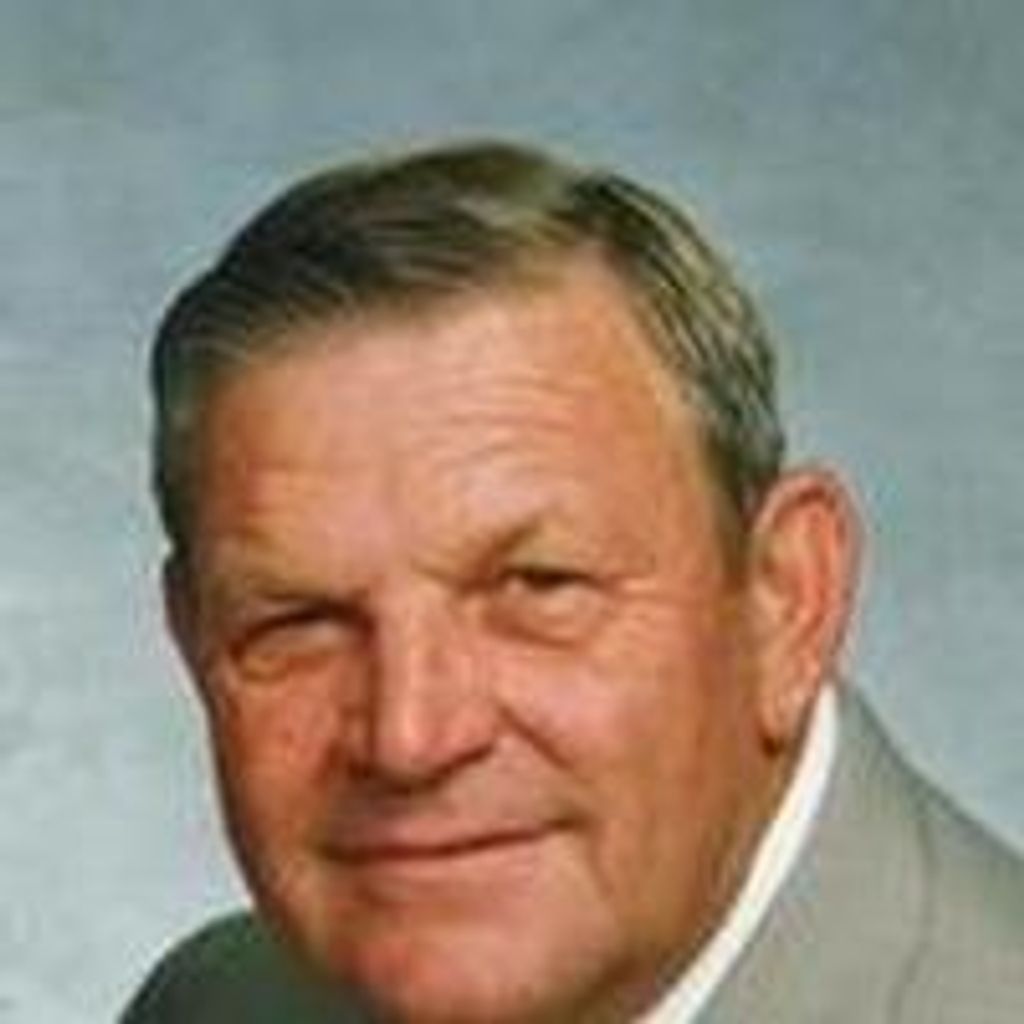 Lloyd "Bo" Joe Mccoy