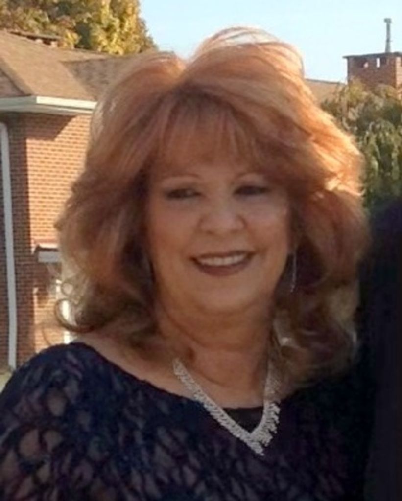 Debbie Hildebrand Profile Photo
