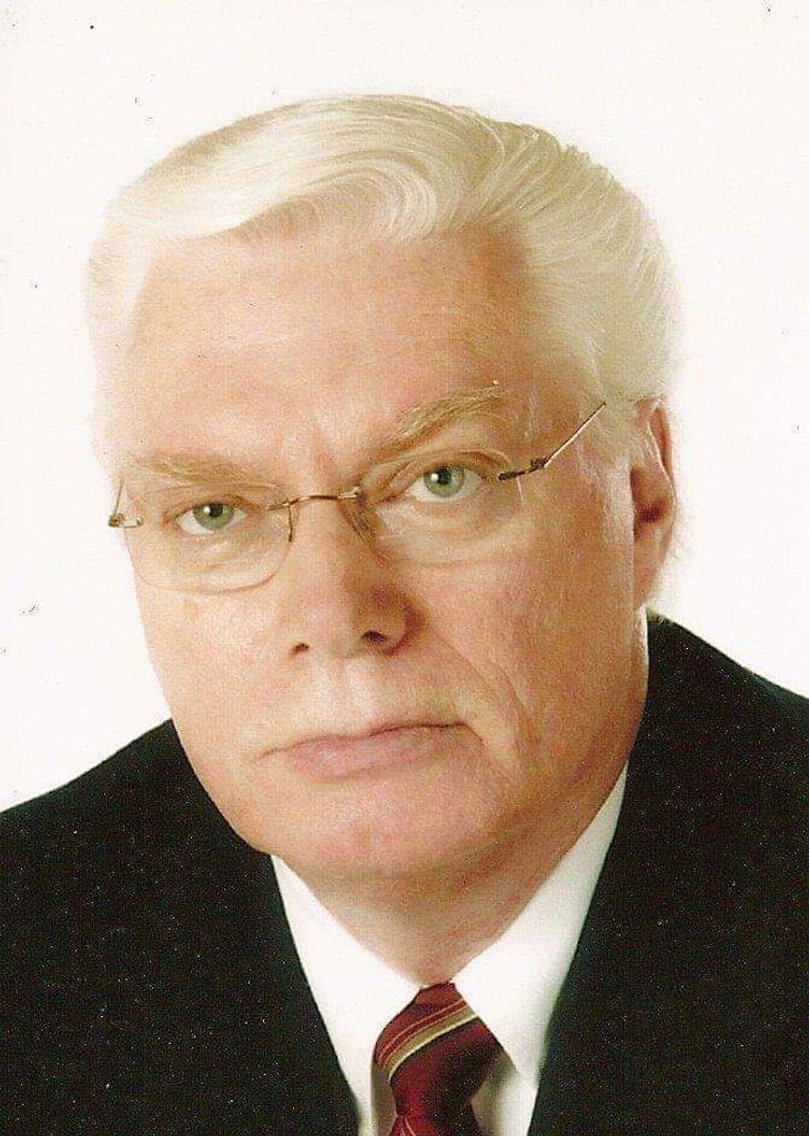 Curtis L. Trager Profile Photo