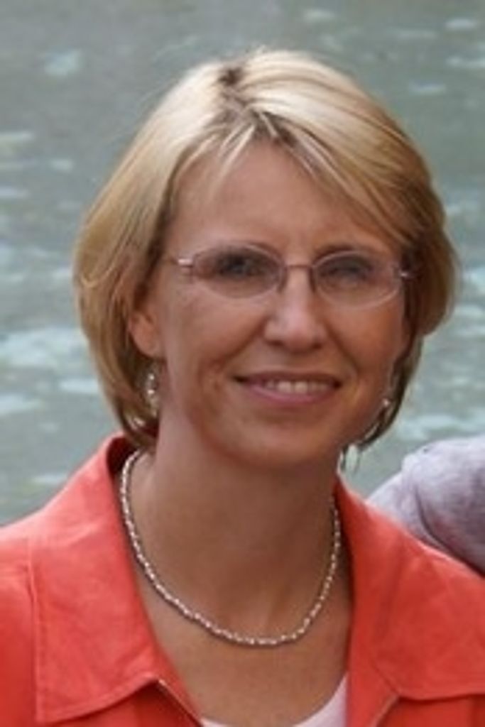 Deanna Lieber