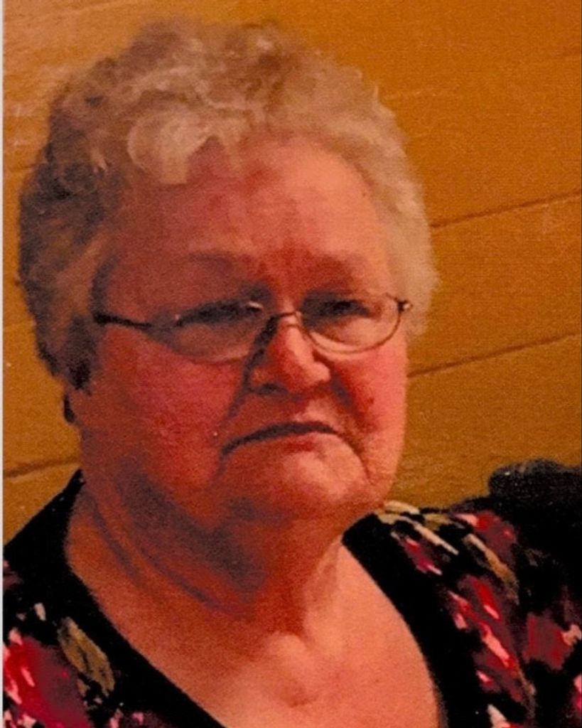 Donna DenHarder Profile Photo