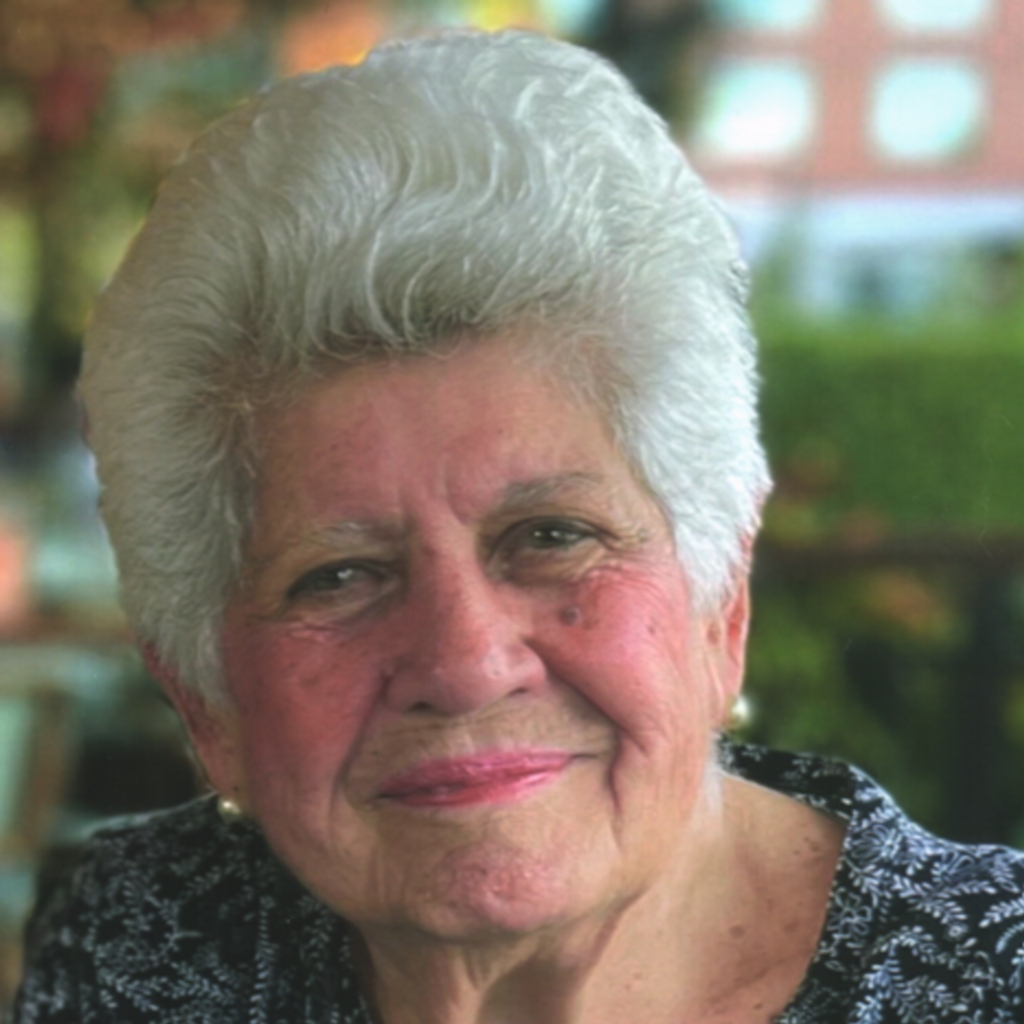 Teresa Hernandez Profile Photo