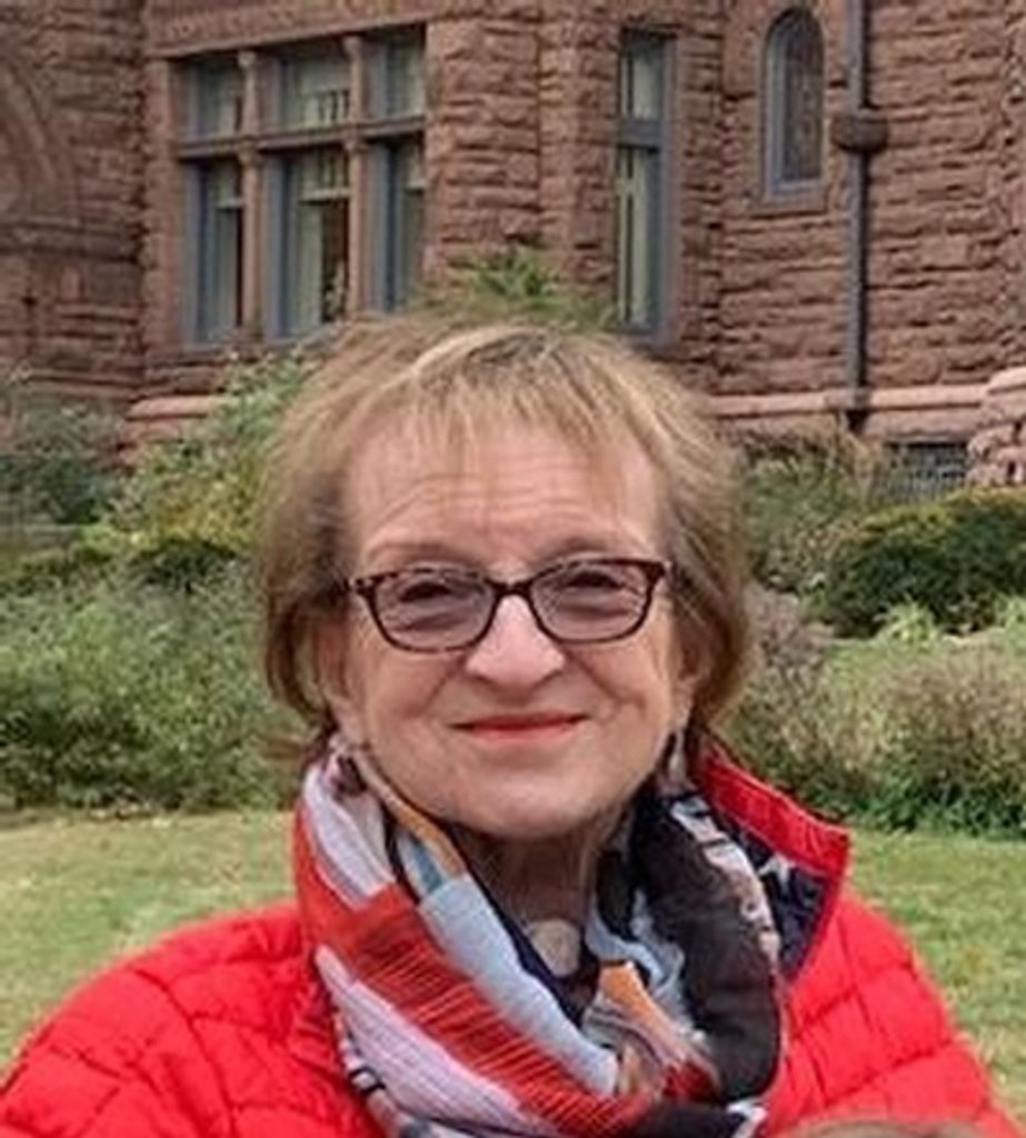 Linda L. Kromm Profile Photo