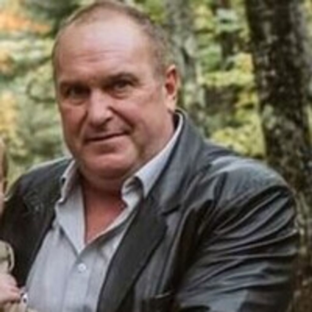 Christopher Robert Schneider Profile Photo