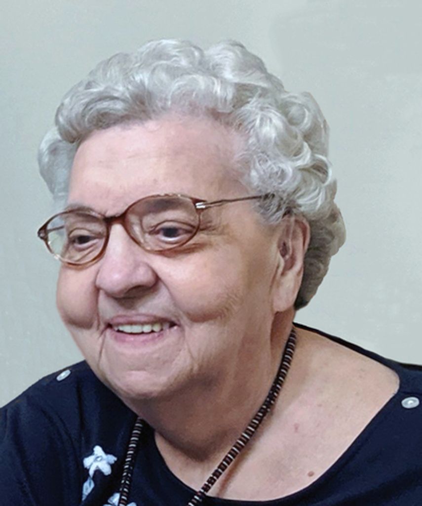 Helen Olenic Profile Photo