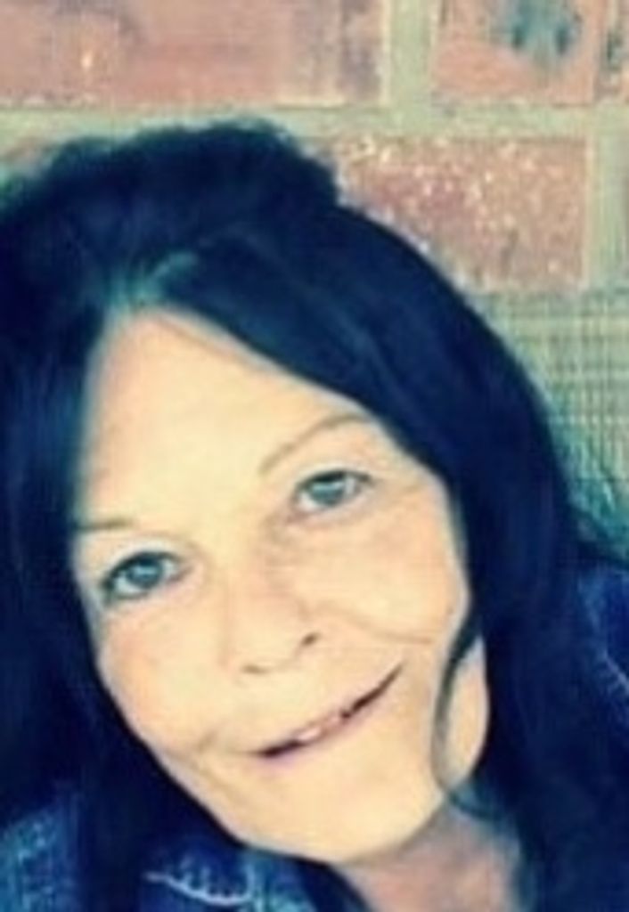Lana Gail  Bennett