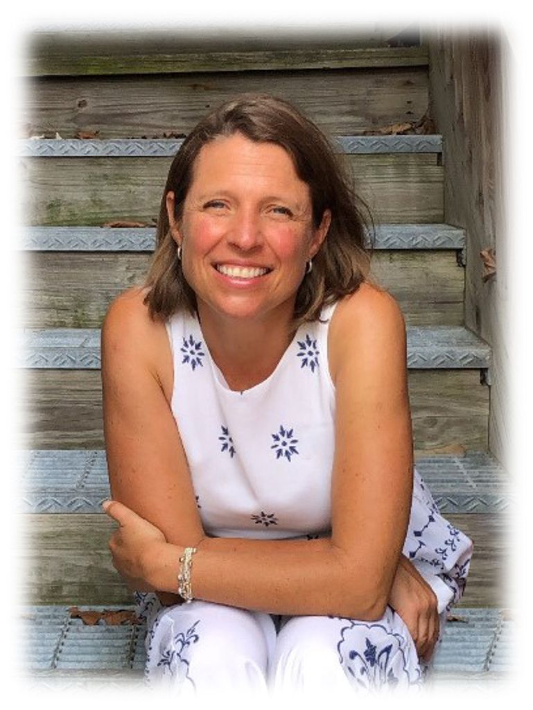 Elizabeth Johnson Profile Photo
