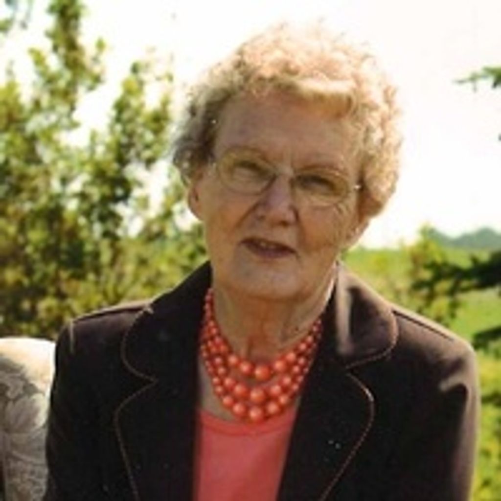 Idella  M. Petri