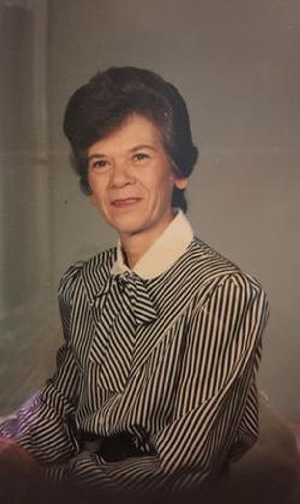 Marianne Van Lunstrum