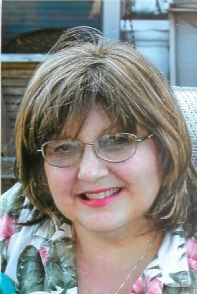 Lynette Bell