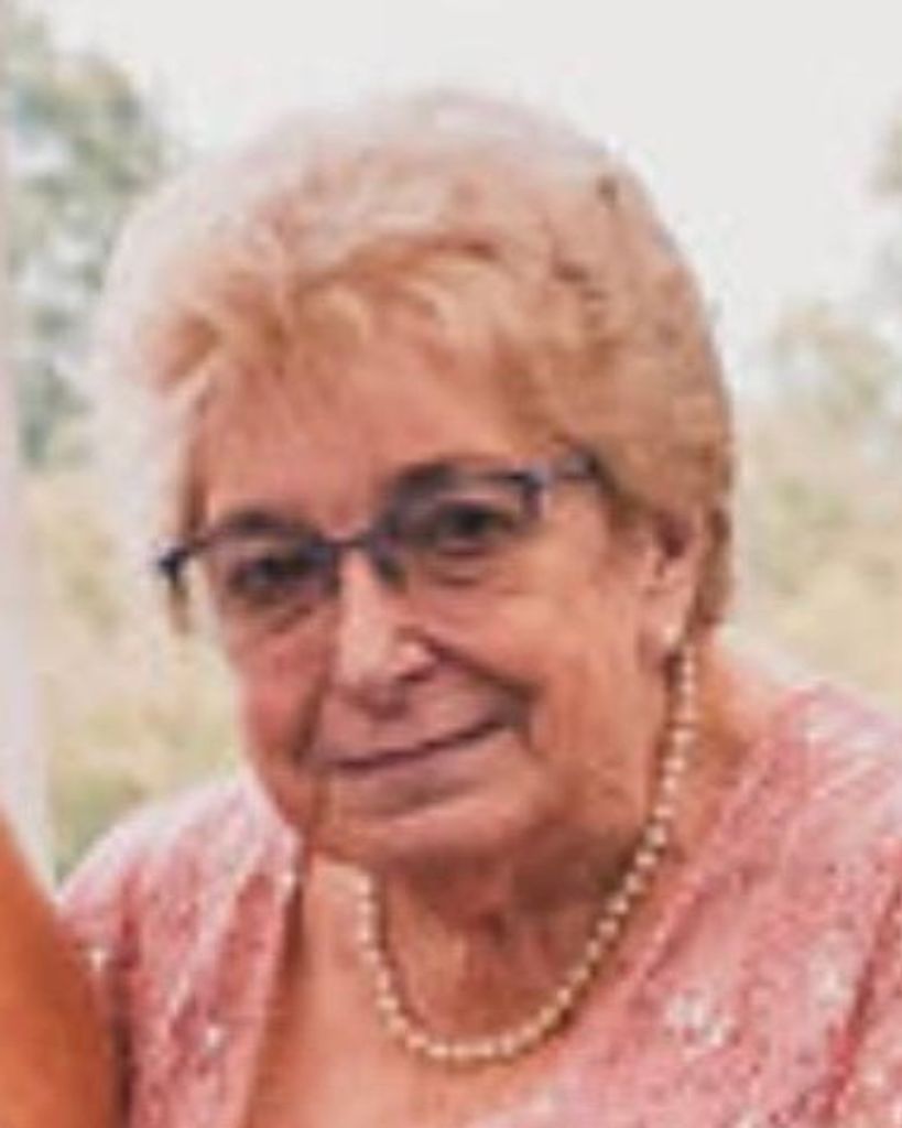 Juanita B Siegman