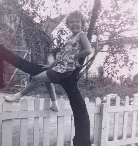 Iva Martin photo gallery thumbnail 172 of 181