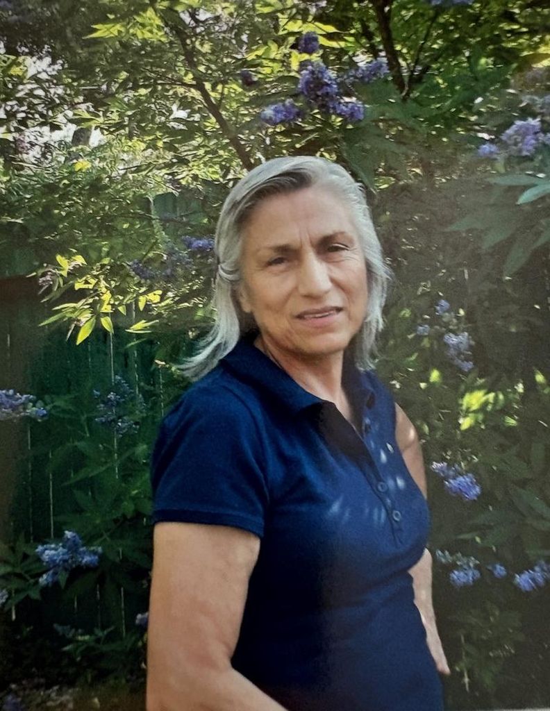 Stella V. Gil Profile Photo