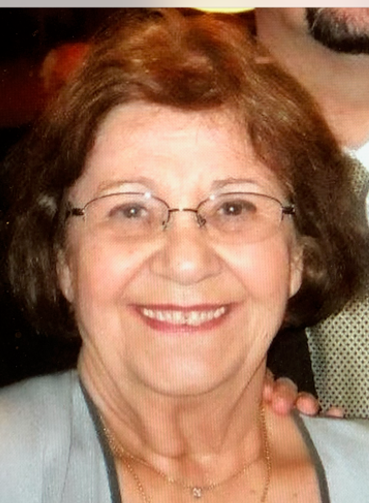 Suzanne (Garabedian)  Simonian