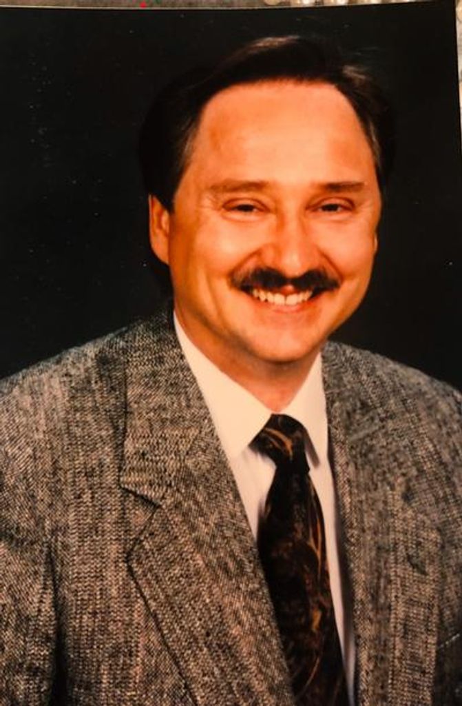 Don Howard Profile Photo