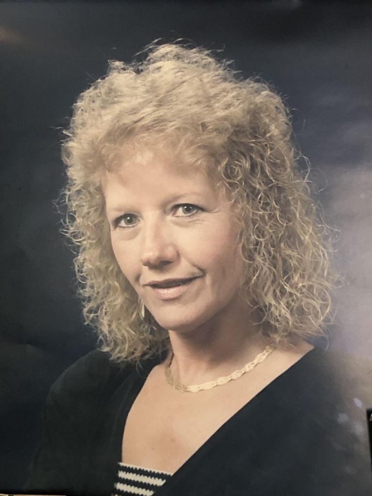 Linda L (Davis)  Ross