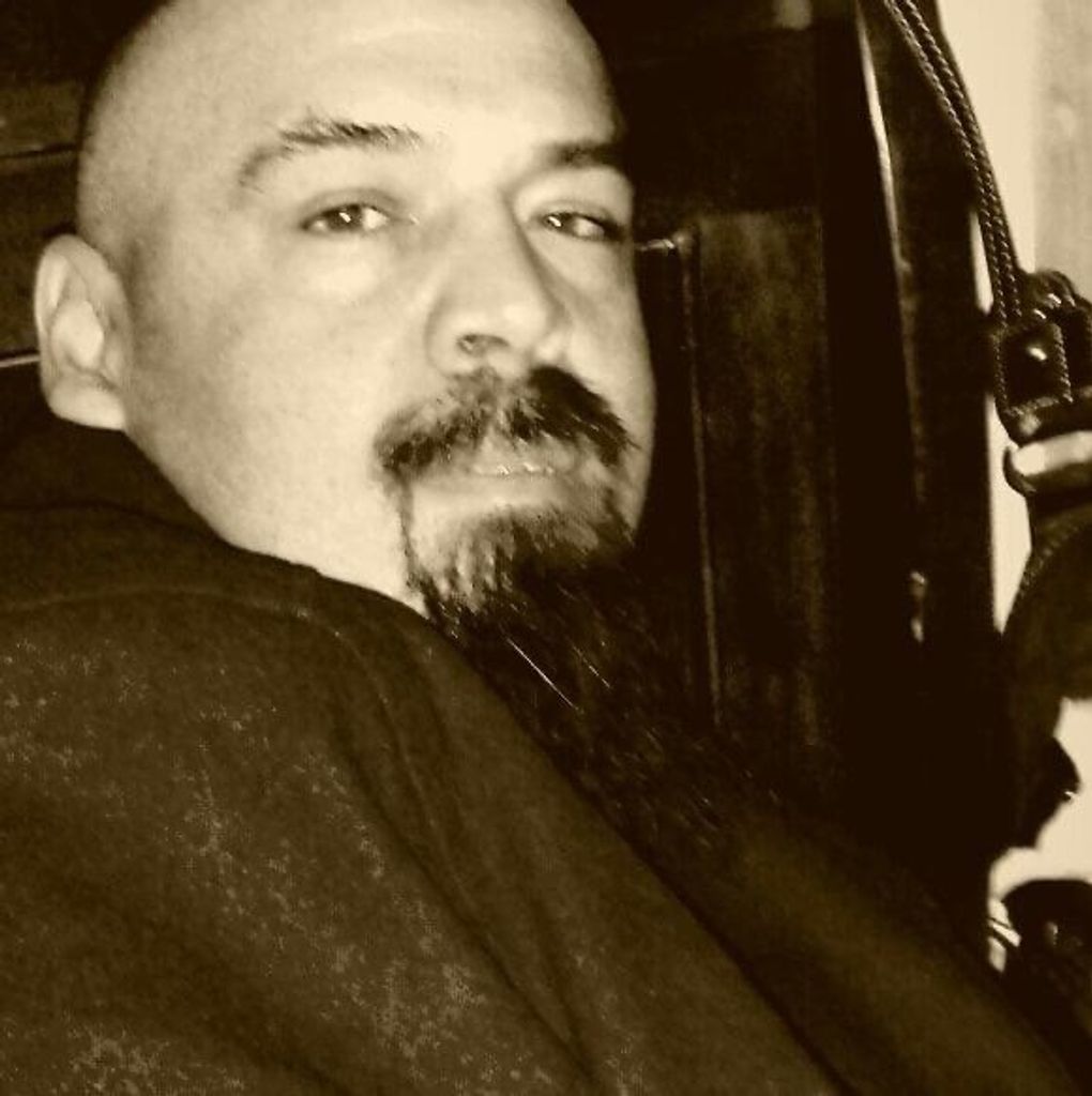 Robert Lucero II Profile Photo