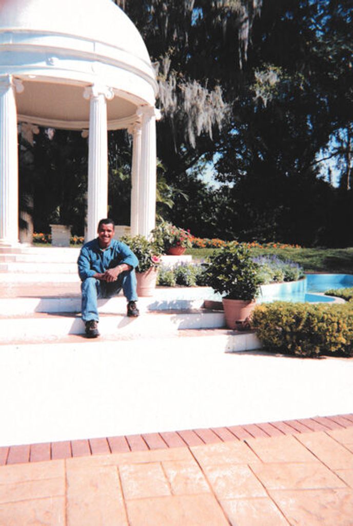 Cesar Julio Santana Profile Photo