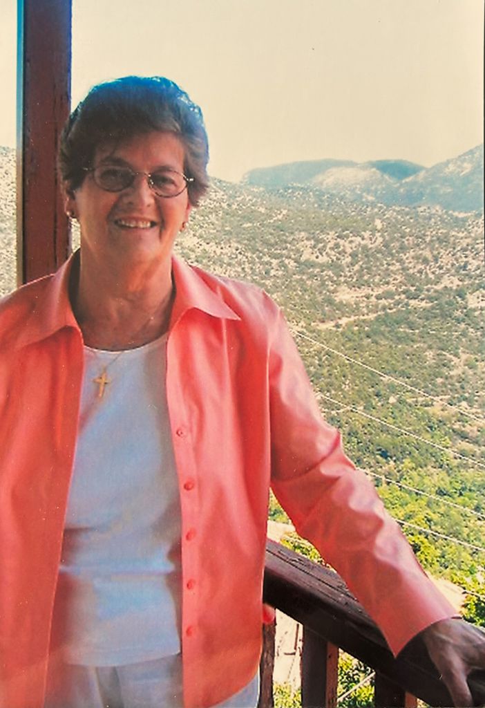 Afroditi "Effie" Kandris