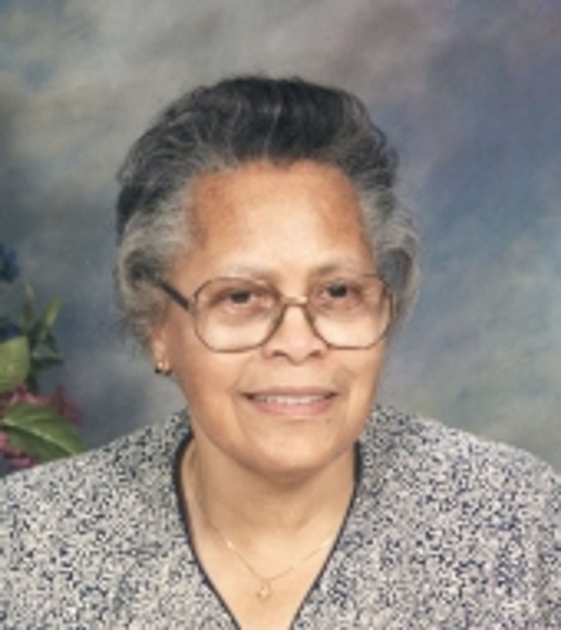 Adell (Simmons) Stevens photo gallery image 1 of 1