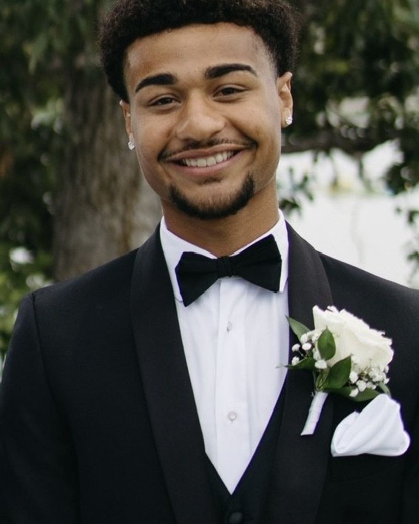 Isaac Drevonte Williams Profile Photo