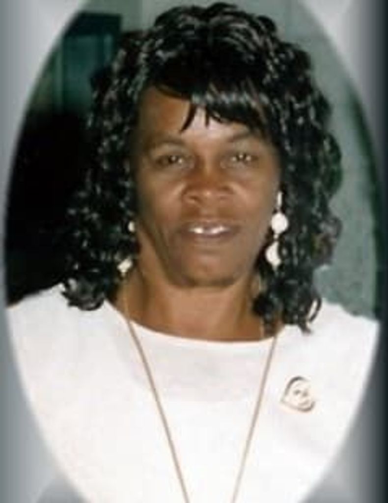 Lizzie Harris Profile Photo