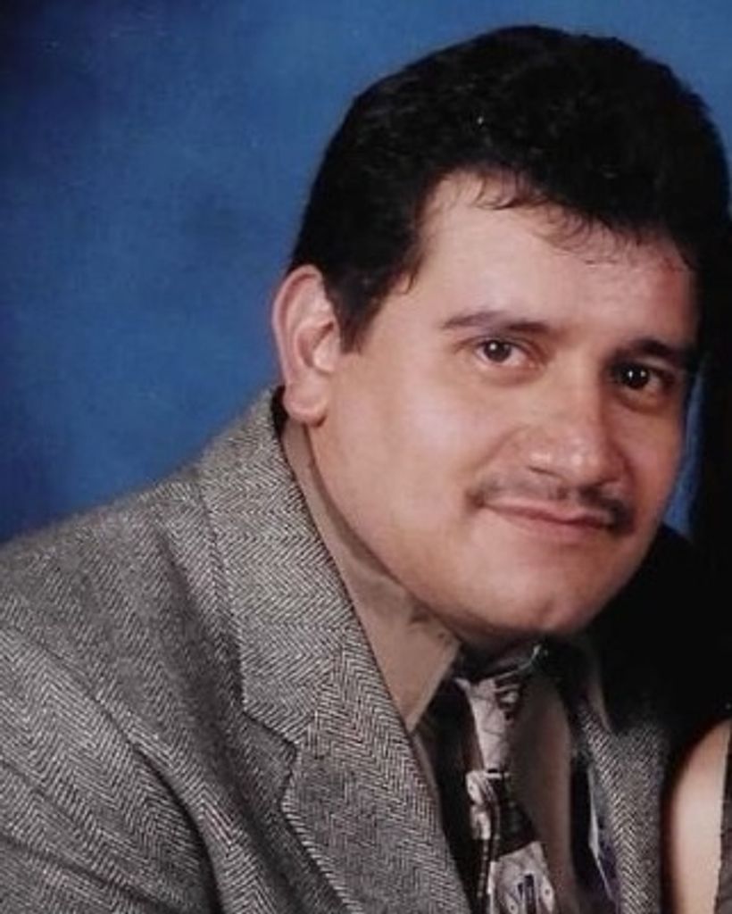 Miguel Velazquez Profile Photo