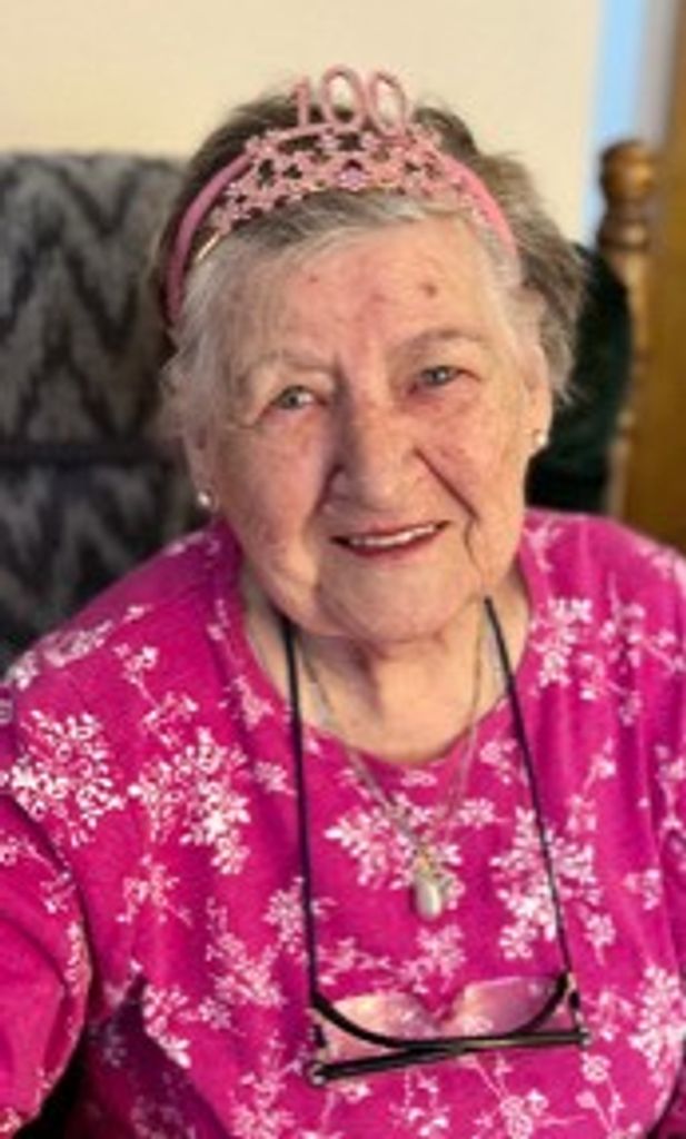 Adele Dombrowski Profile Photo