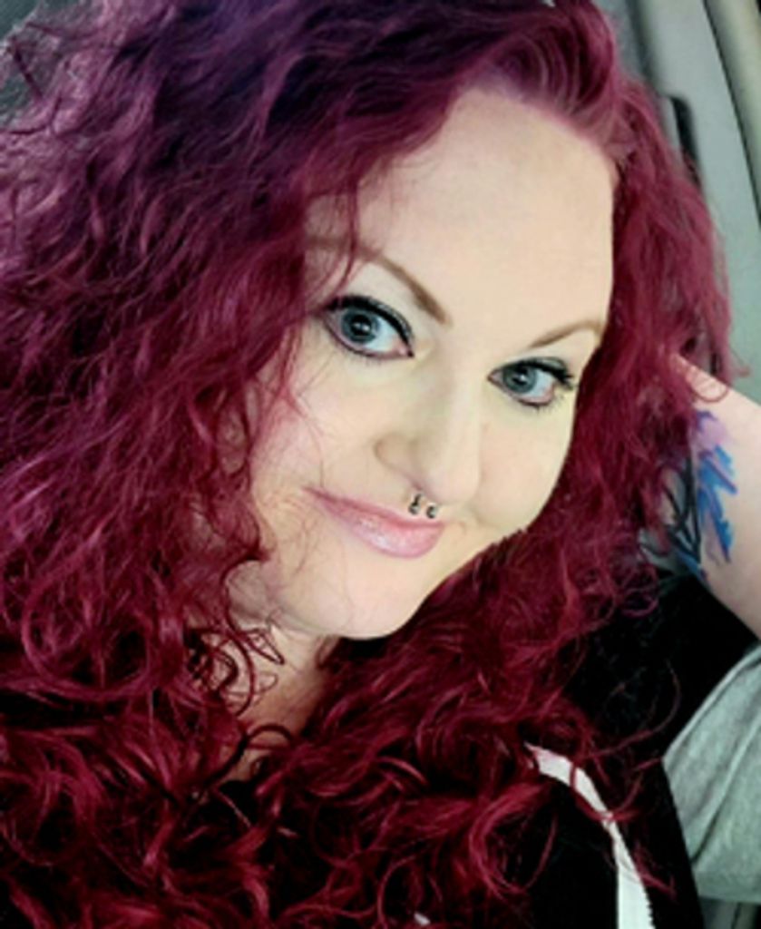 Lindsey Edrea Thompson Profile Photo