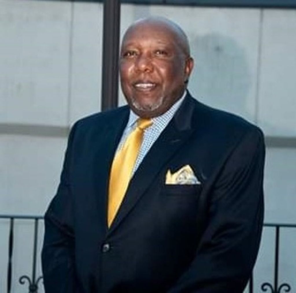 Robert Emerson Stephens Profile Photo