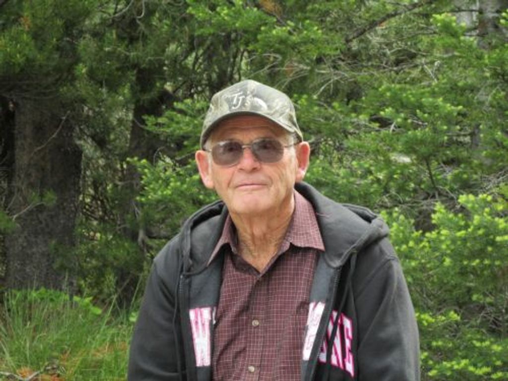 Floyd Holfeltz