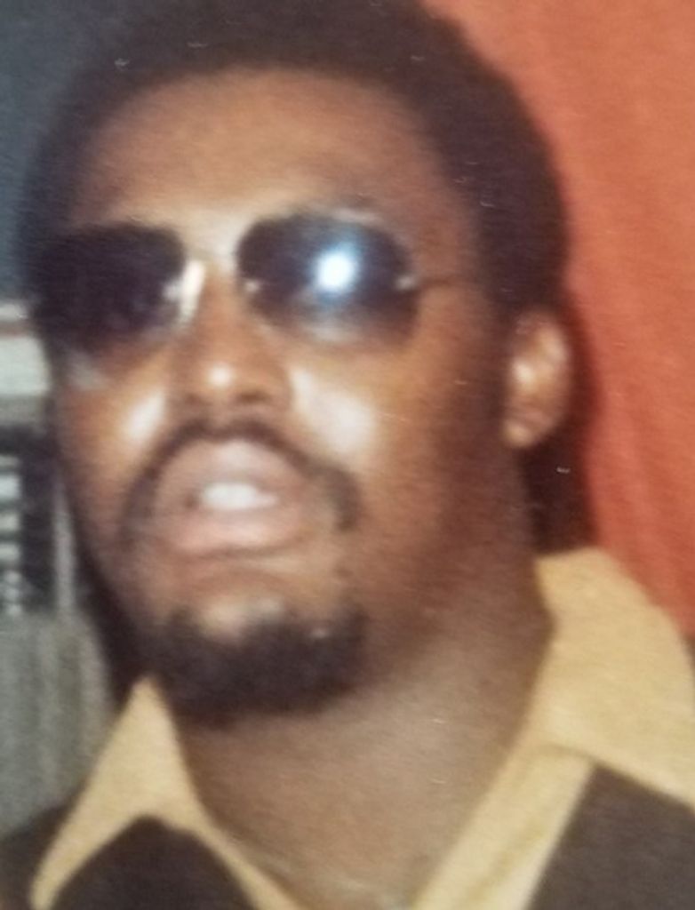 Saul Rae Howard Profile Photo