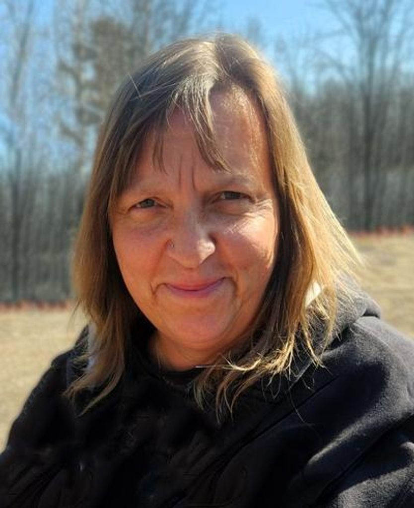 Tracy Folts Profile Photo