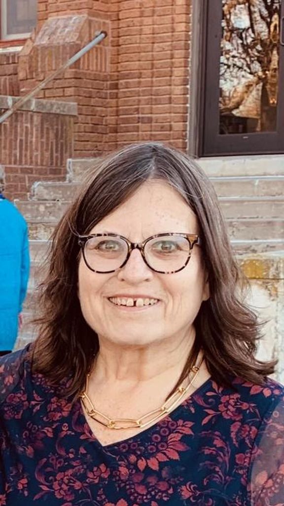 Mary Ellen Cotton Profile Photo