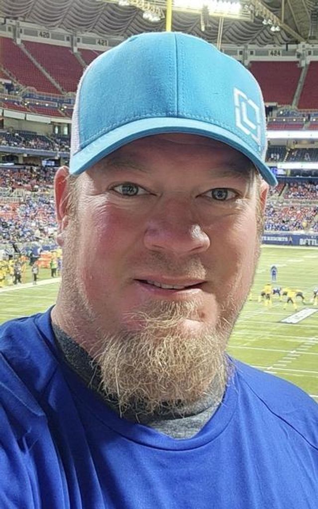 Joshua Lee Reinhard Profile Photo