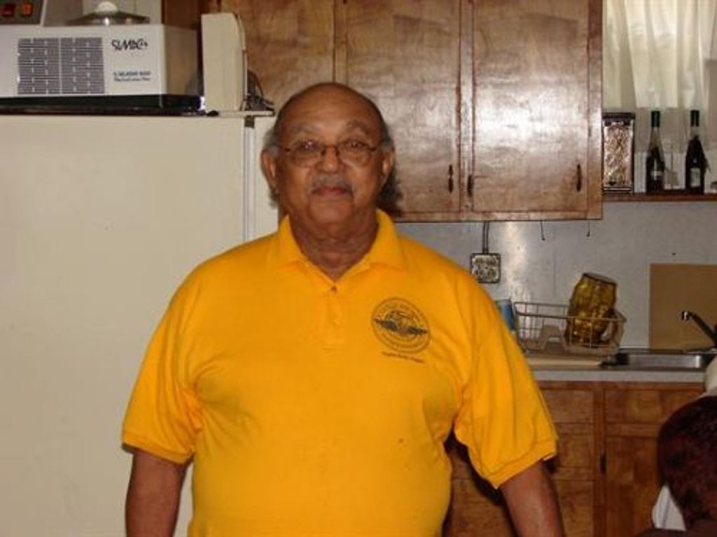 Robert  James Hollis Profile Photo