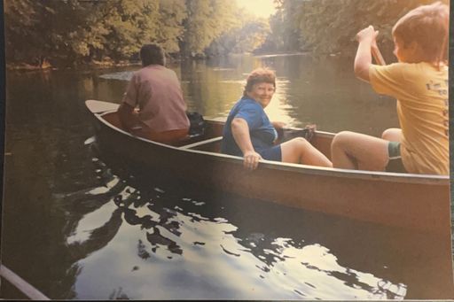 Carol Mae (Shull)  Thomas photo gallery thumbnail 3 of 115