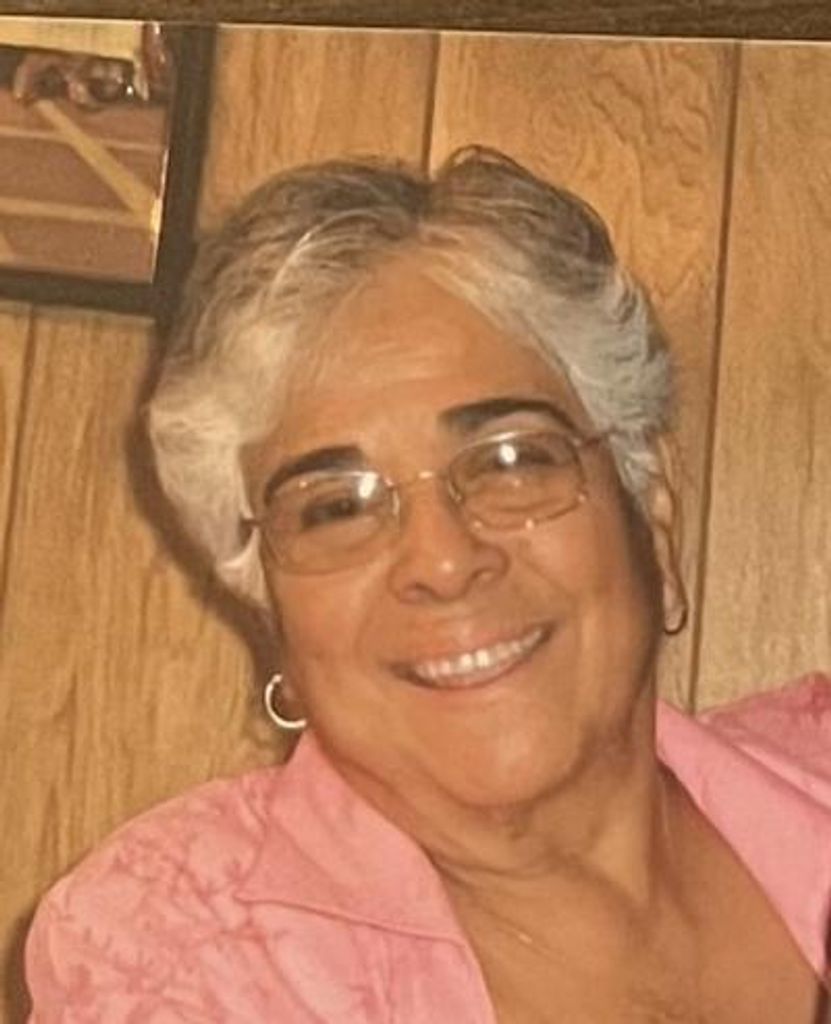 Elvira Luna Profile Photo