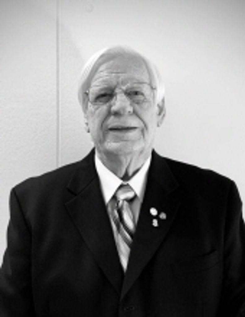 Arthur Edward "Ed" Lilley