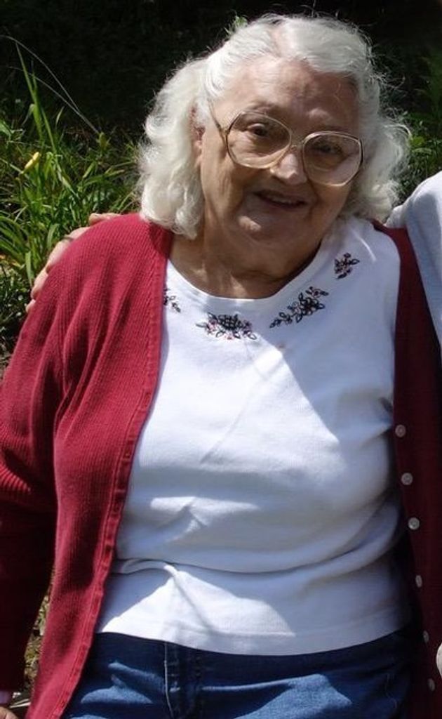 Lorlaine May Bushey