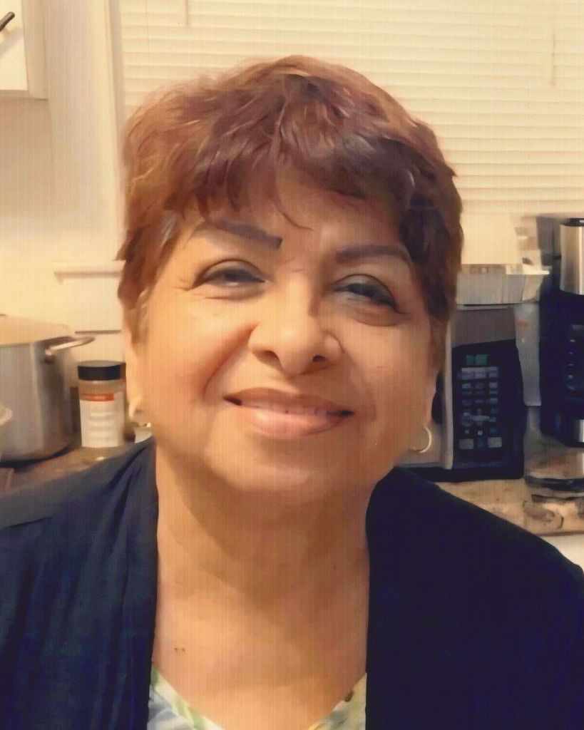Aura Barrientos Profile Photo