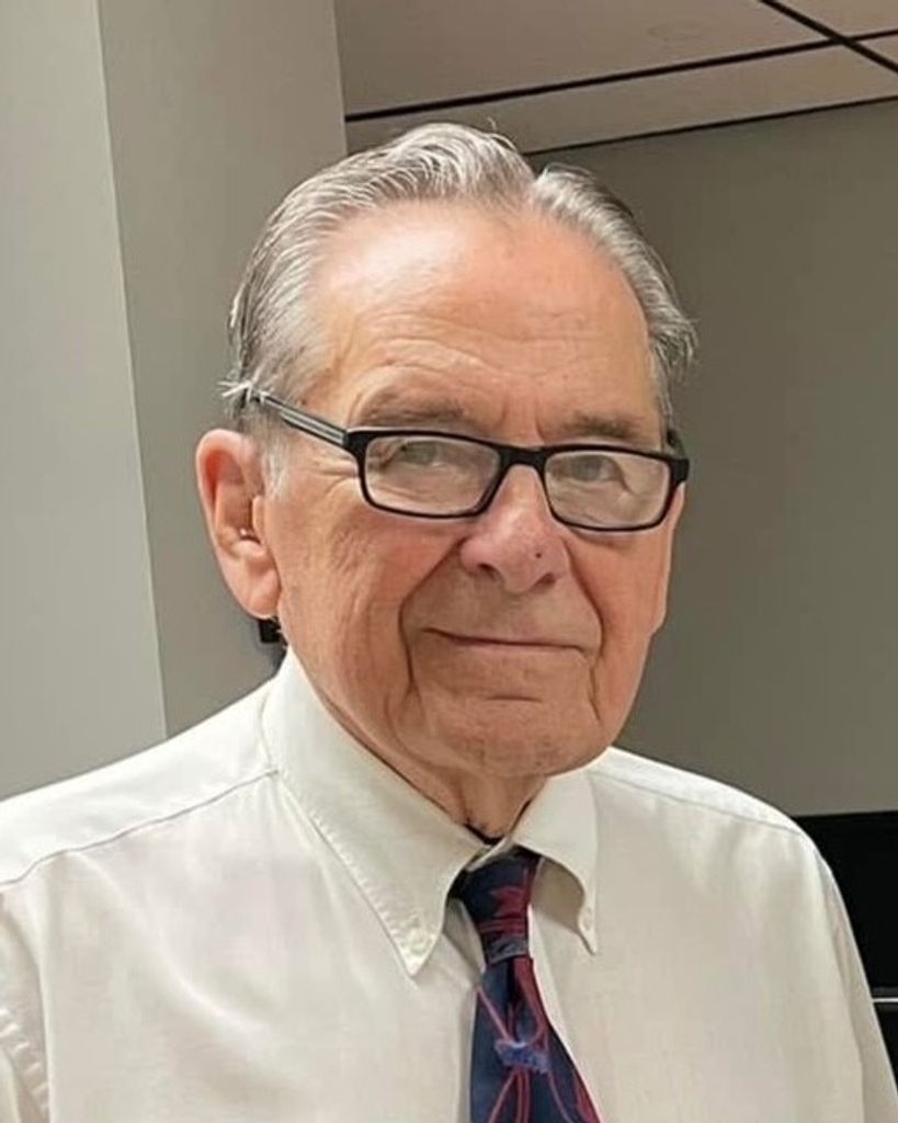 Robert H. Vorderbruggen Profile Photo