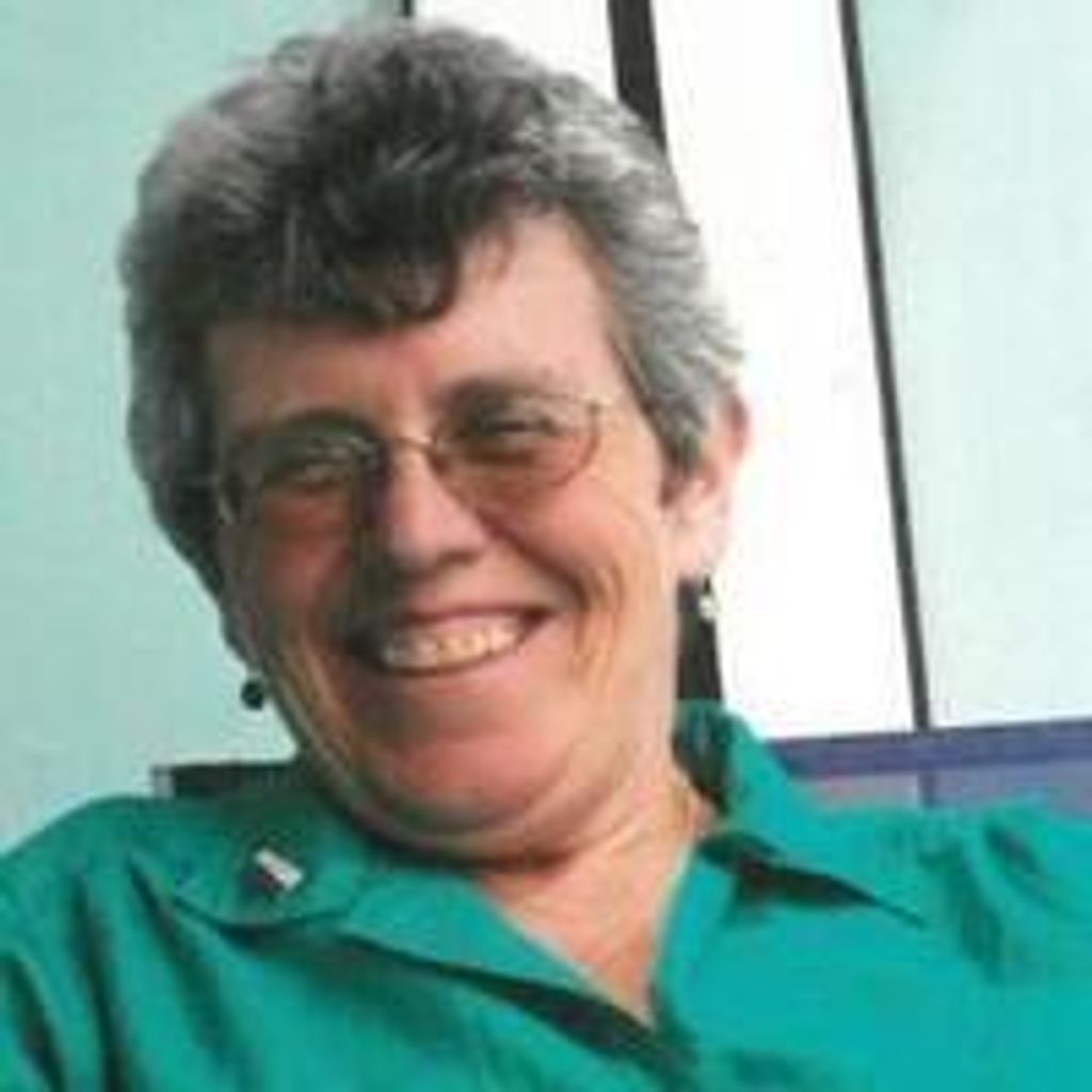 Carol E Leclair