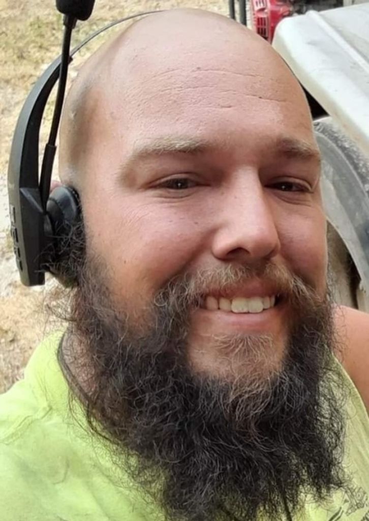 Joshua David Lee Profile Photo